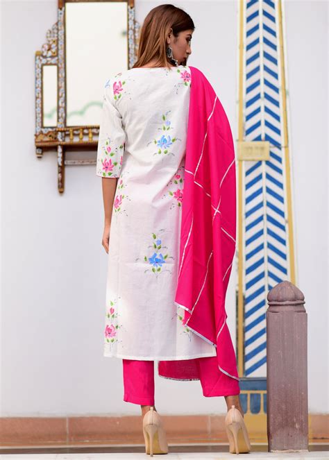 Beautiful Pink Exclusively Handpainted Suit Set With Gotta Jaal Work D