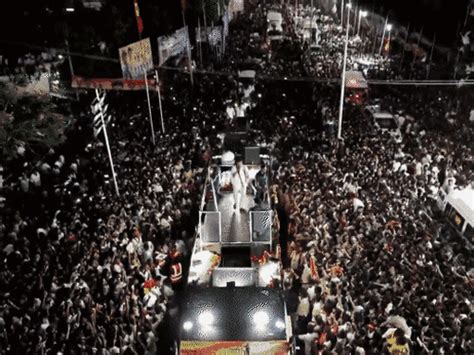 Stampede at actor Vijay's rally kills 40; FIR filed against TVK leaders ...