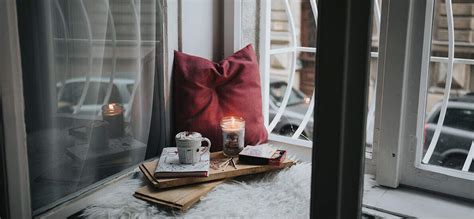 Decorate an Aesthetic Window Seat at Home | Goodhomes.co.in