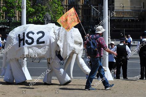 Block the Way 的图像结果