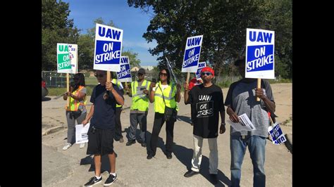 More layoffs at parts plants as GM, UAW strategize how to defeat strike ...
