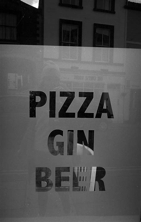 Restaurant Window Signs 的图像结果