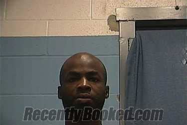 Recent Booking / Mugshot for SHATAZE TART in Ouachita County, Arkansas