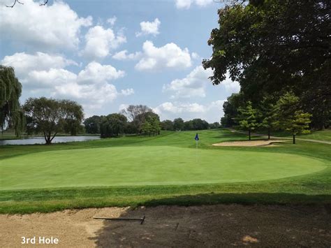 Windy City Public Golfers Guide: Hilldale Golf Club - Hoffman Estates