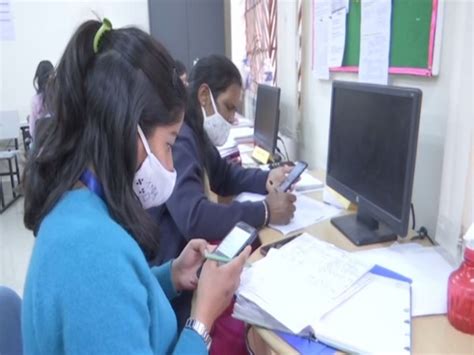 U'khand glacier burst: Control room members in Jharkhand tremble on ...