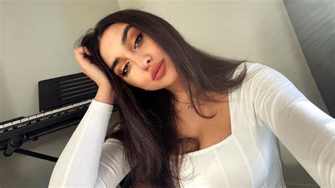 Spanish Brides: Why Men Should Dating Girls from Spain?