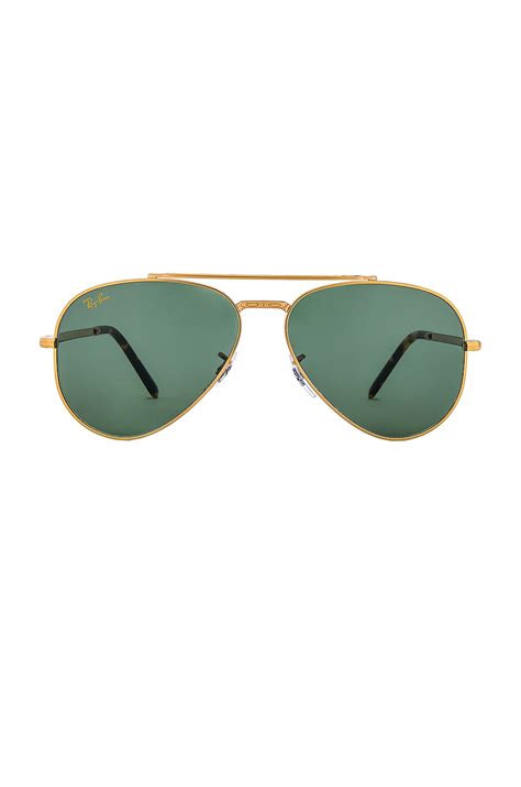 Ray-Ban Aviator in Legend Gold & Green | REVOLVE