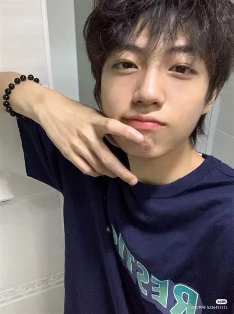 ⋆ sɪʀʏʟɪɴ.🪐 | Cute asian guys, Cute korean boys, Pretty people