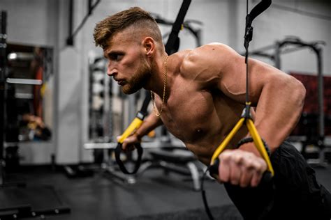 Barbell Shoulder Exercises – Barbell Jack