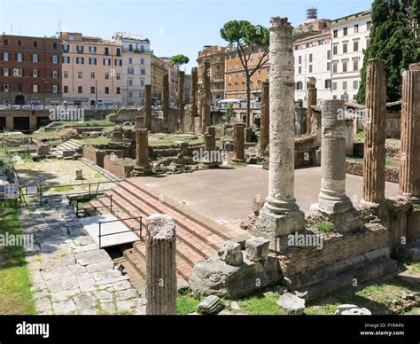 Theatre of pompey rome High Resolution Stock Photography and Images - Alamy