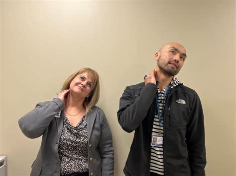 Chest Neck Massage 的图像结果