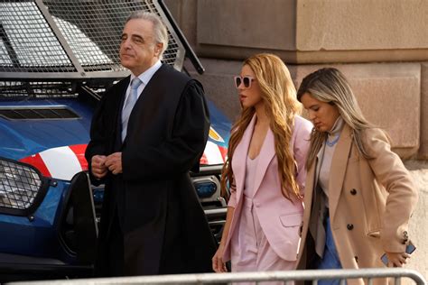 Shakira reaches deal with Spanish prosecutors in tax evasion case - ABC ...