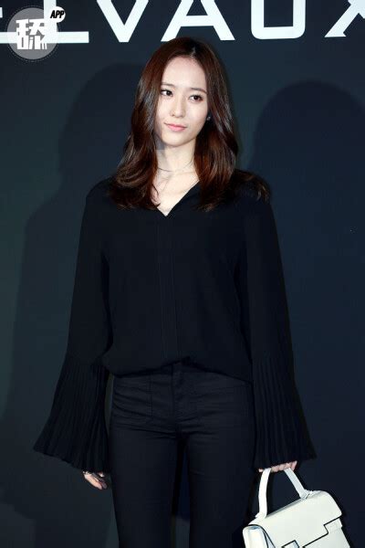 Krystal 郑秀晶 fx 郑氏姐妹 cr:logo - 堆糖，美图壁纸兴趣社区