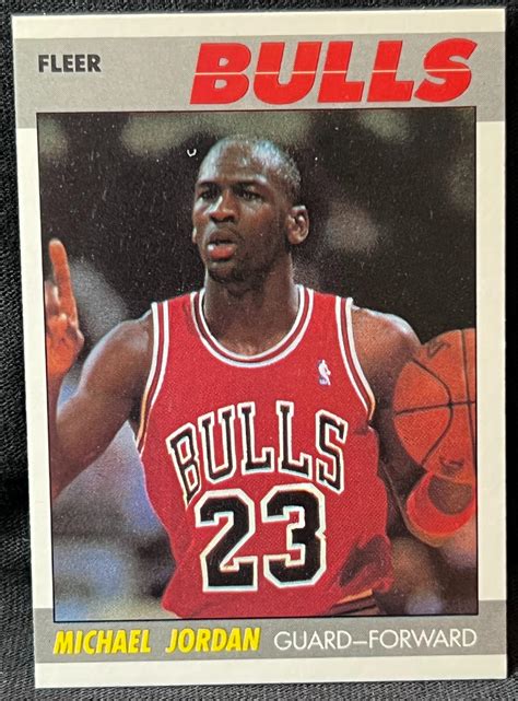 At Auction: 1987 FLEER MICHAEL JORDAN NBA BASKETBALL CARD (H&M)