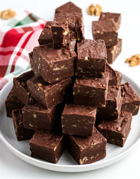 Easy Fudge Recipe (Gluten-Free) - Mommy Hates Cooking