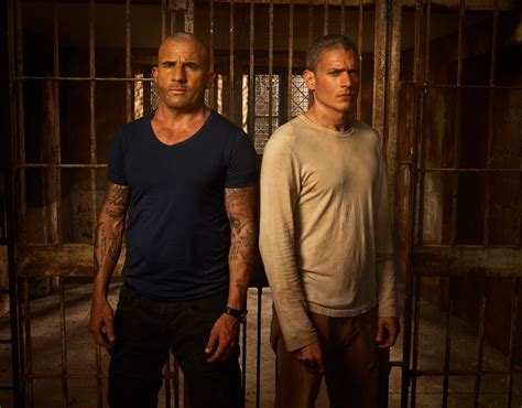 1024x576 Michael Scofield And Lincoln Burrows In Prison Break Season 5 ...