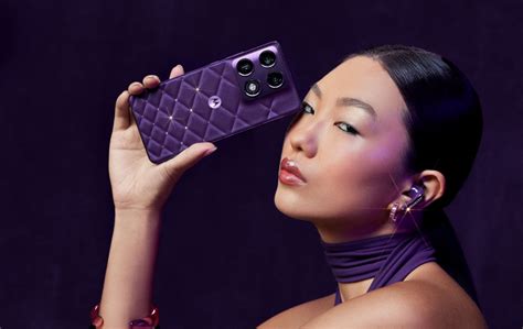 Motorola Signature Brilliant Collection debuts with violet indigo ...