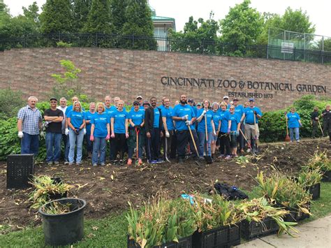 Volunteer | Cincinnati Zoo