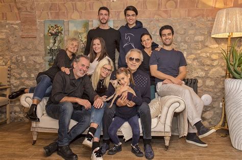 Andrea Bocelli și familia sa, infectați cu coronavirus. Cum l-a afectat ...