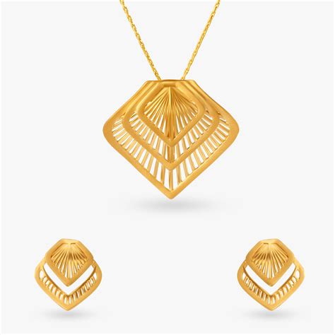 Scenic Gold Pendant and Earrings Set
