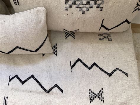Moroccan Floor Sofa, Moroccan Floor Couch (5Ft/70 Cm/15 Cm), Floor ...