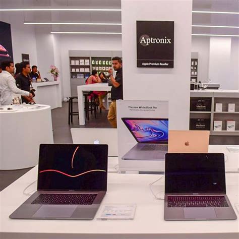 Visit Apple Premium Reseller Aptronix, VR MallI LBB, Chennai