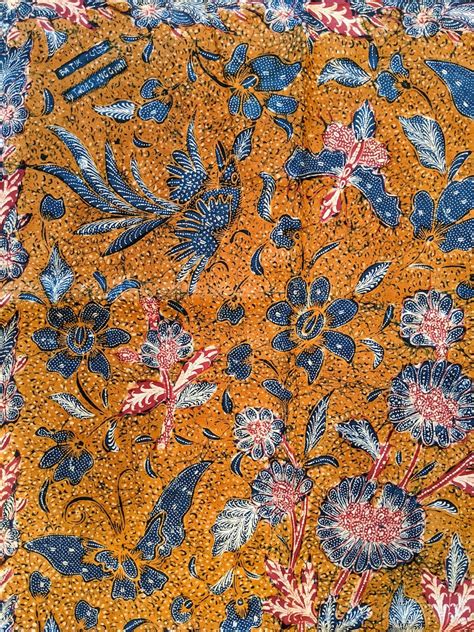 Buy Tjoa Siang Gwan Tiga Negeri Batik, Vintage Hand Drawn Indonesian ...