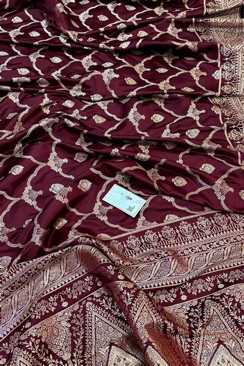 Wine Mughal Mehrab Katan Silk Banarasi Saree – Mohsin Textiles