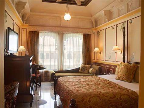 Taj Lake Palace Udaipur: A Luxurious Hotel Fit For Royalty