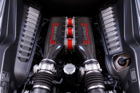 Ferrari 458 Engine 的图像结果
