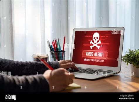 Computer Virus Alert 的图像结果