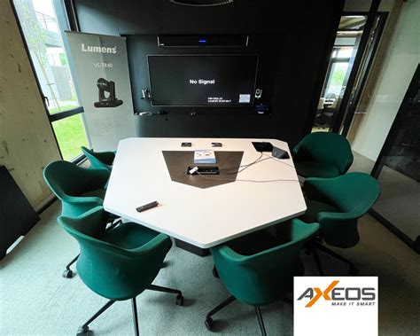 Huddle Room Table 的图像结果