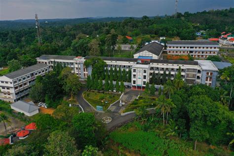 Deva Matha College Kuruvilangad