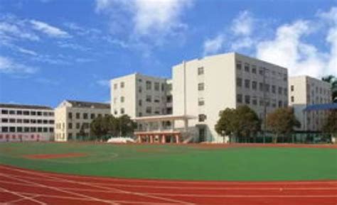 学校门口小本生意项目大全（新手创业建议在学校附近做这十个小生意成本低但很赚钱）-蓝鲸创业社