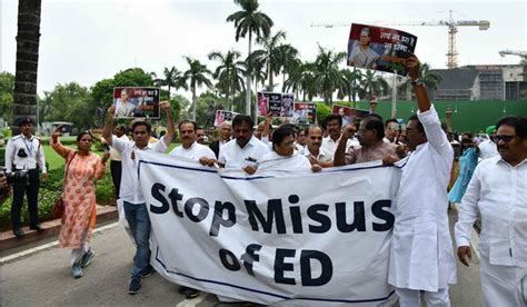 Congress' tight-rope walk as it defends its first family - The Week