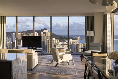 The Ritz-Carlton Residences, Waikiki Beach Shops: Pictures & Reviews ...