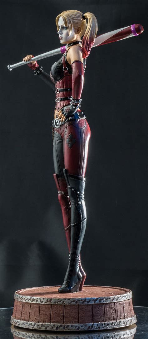 Arkham City Harley Quinn Statue