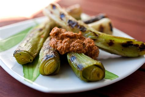 Grilled Leeks With Romesco Sauce Recipe