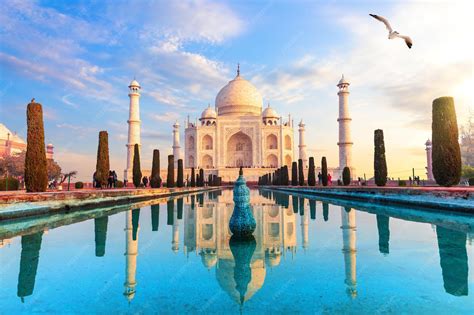 Taj Mahal is the 2nd best-loved landmark in the world - Safari Plus ...