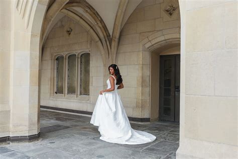 Modest Floral Lace A-line Wedding Dress with Pockets