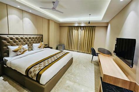 Infinity Stays - Venue - HUDA City Centre - Sector 29 - Weddingwire.in