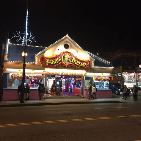 FANNIE FARKLE'S, Gatlinburg - Restaurant Reviews, Photos & Phone Number ...