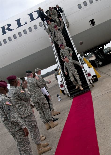 Home for holidays: Last Soldiers redeploy to Fort Bragg from Iraq ...