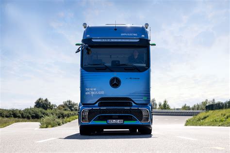 eActros 600 ist “International Truck of the Year 2025"