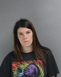 Misty Fern Hopkins, a registered Sex Offender in PARKERSBURG, WV 26101 ...