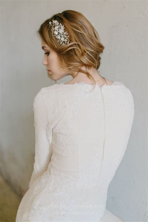 Luxurious winter lace wedding dress | Wedding Dresses & Evening Gowns by Anna Skoblikova