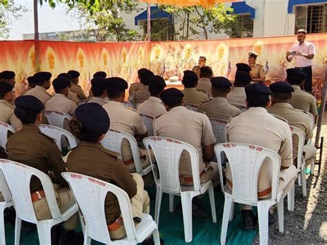 Annual Inspection of DYSP at Lodhika Police Station in Gondal; A police ...