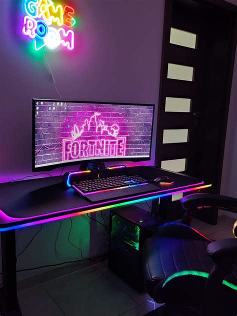 Alienware Ultimate Gaming Computer Desk 的图像结果