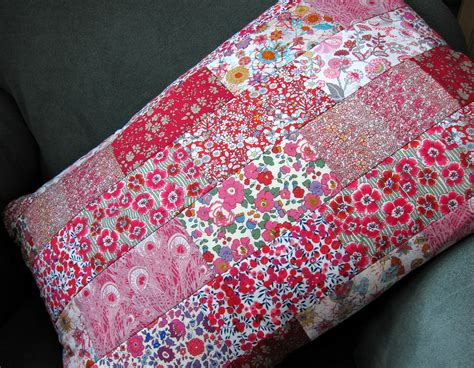 Patchwork Cushion Tutorials YouTube 的图像结果