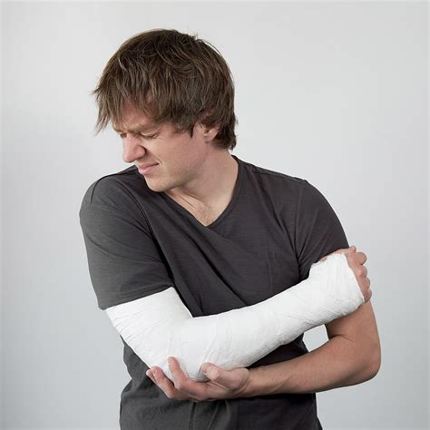 10 Types Of Bone Fractures: Symptoms, Causes & Treatment